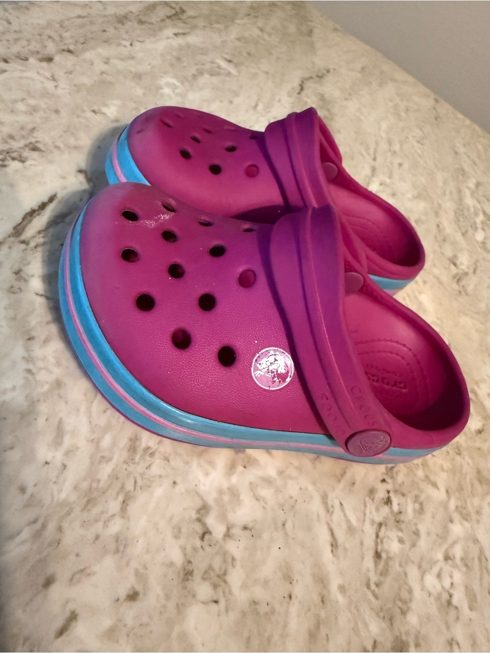 CROCS | Size C 6